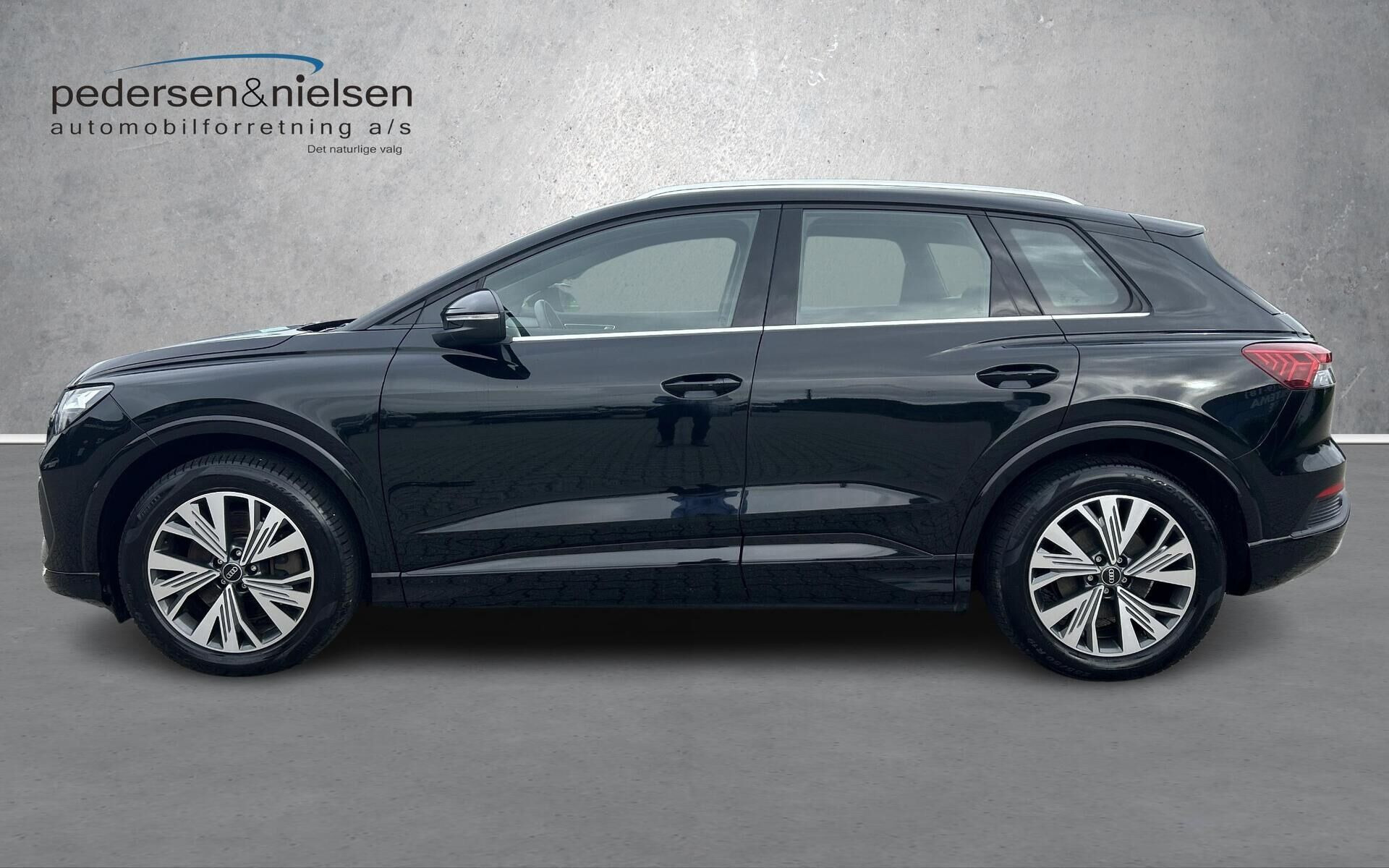 Sort Audi Q4 fra 2023