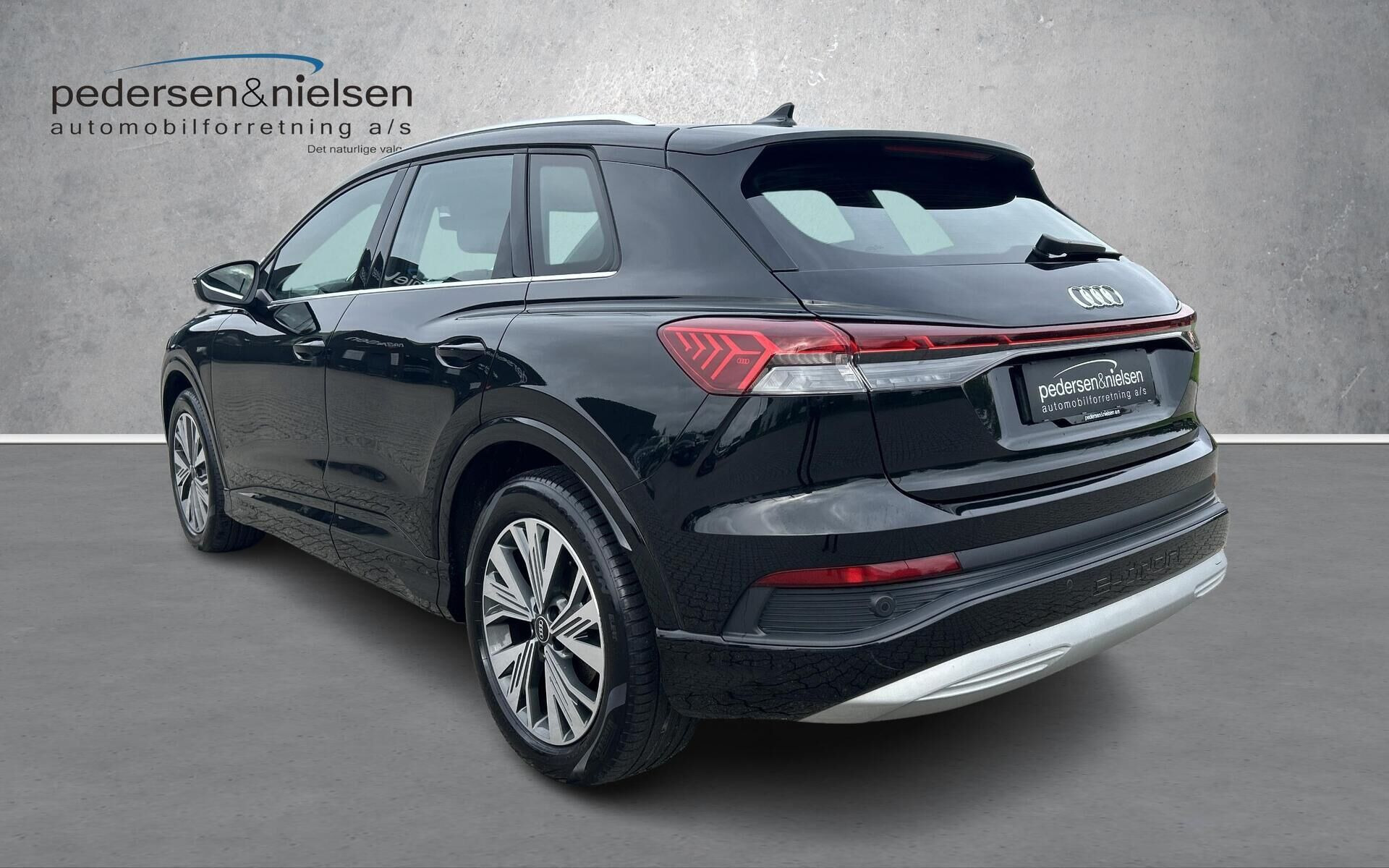 Sort Audi Q4 fra 2023