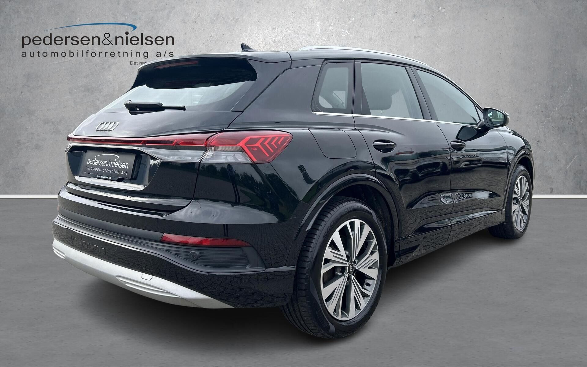 Sort Audi Q4 fra 2023