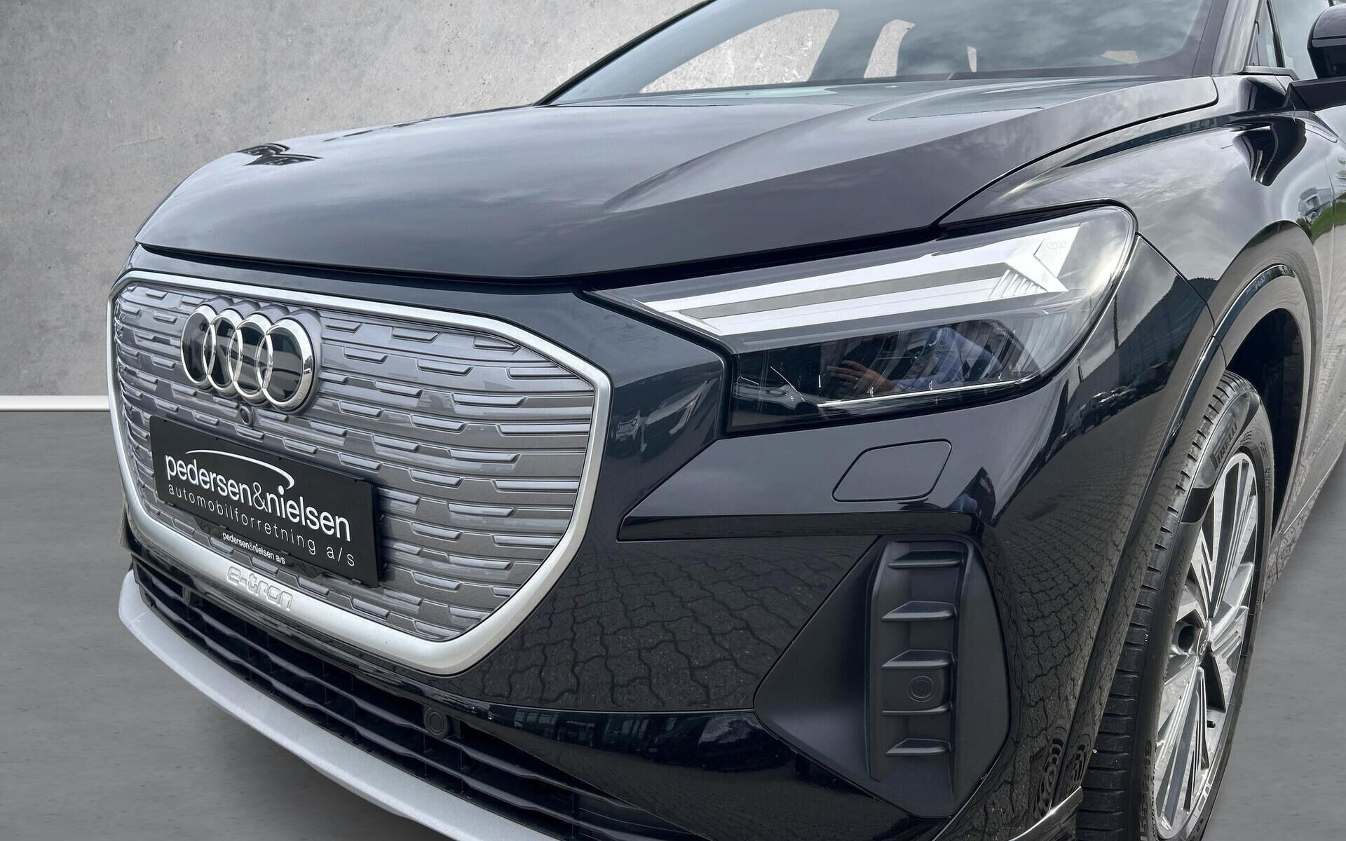 Sort Audi Q4 fra 2023