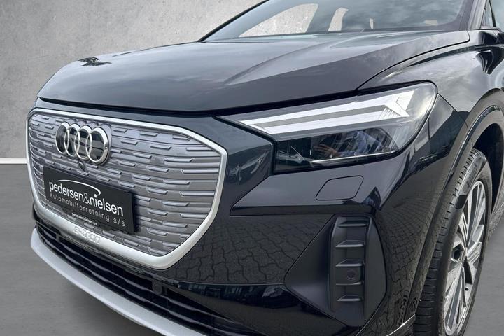 Sort Audi Q4 fra 2023