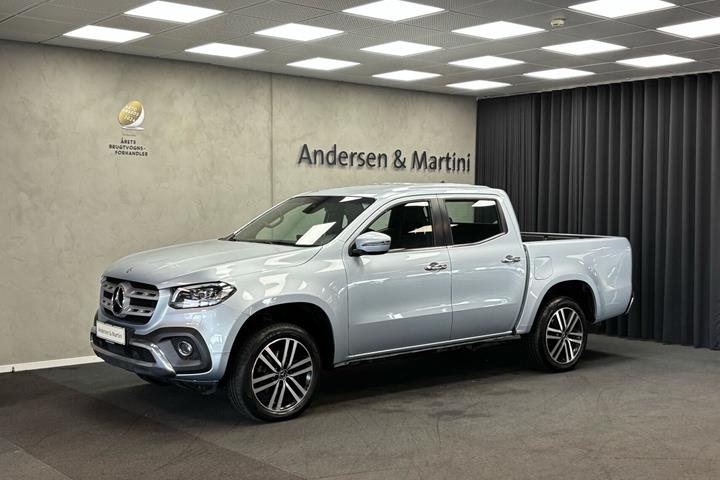 Sølv Mercedes X-Klasse fra 2019