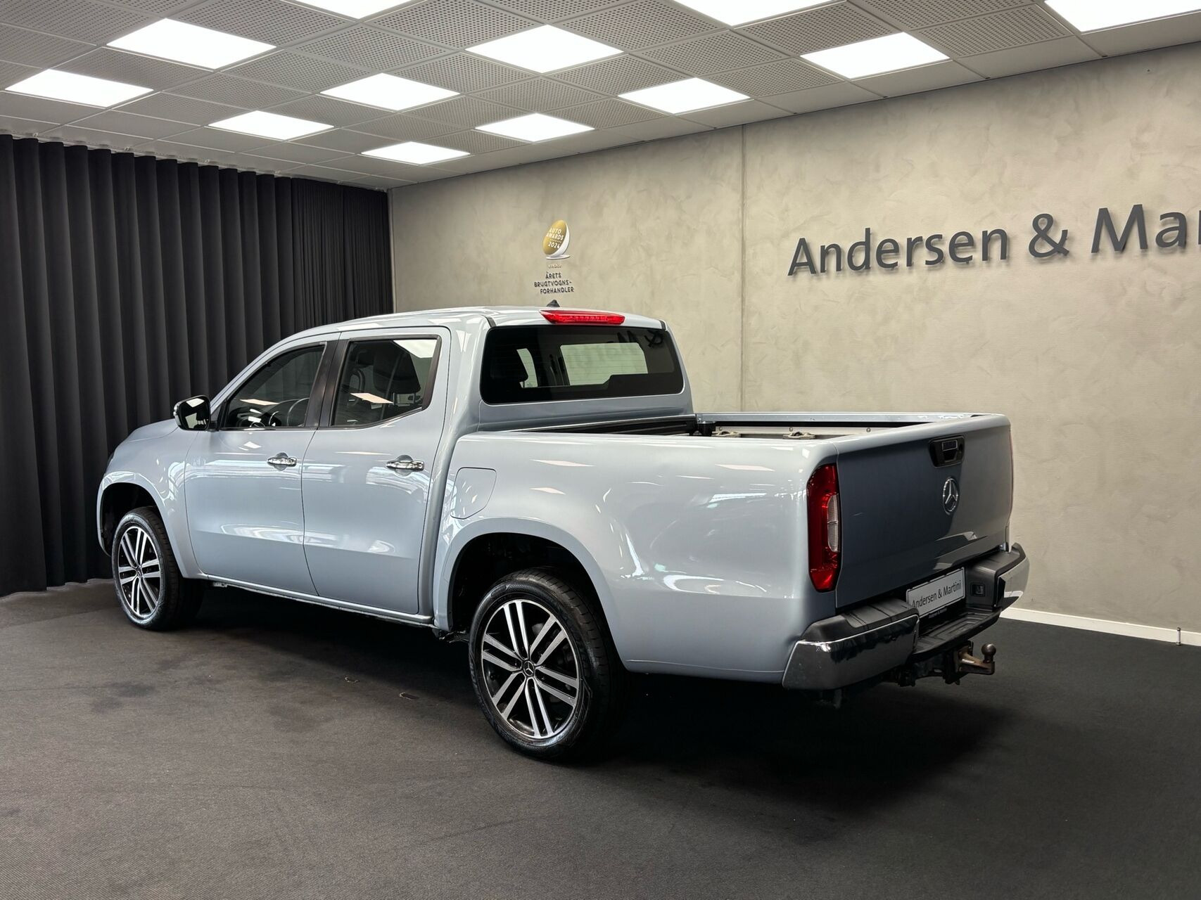 Sølv Mercedes X-Klasse fra 2019