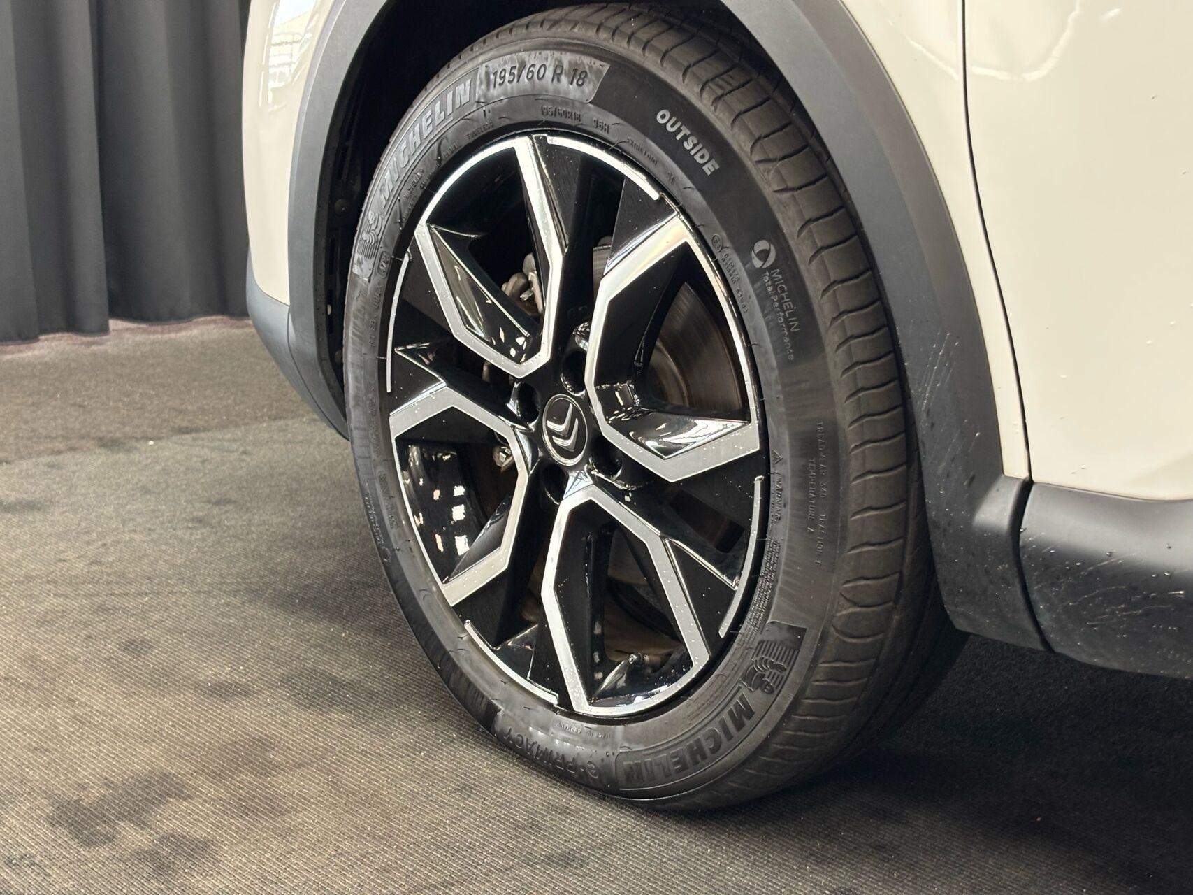 Hvid Citroën ë-C4 fra 2022