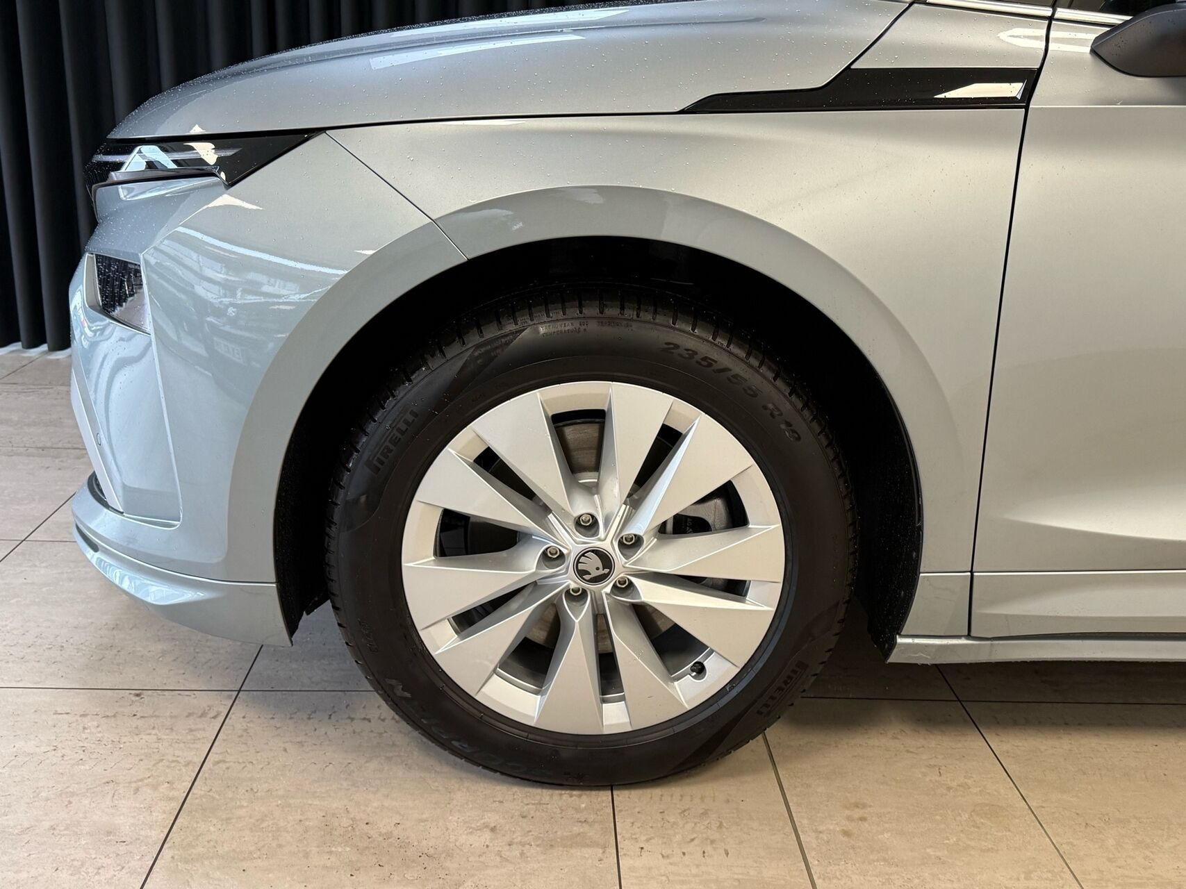 Sølv Skoda Enyaq fra 2026