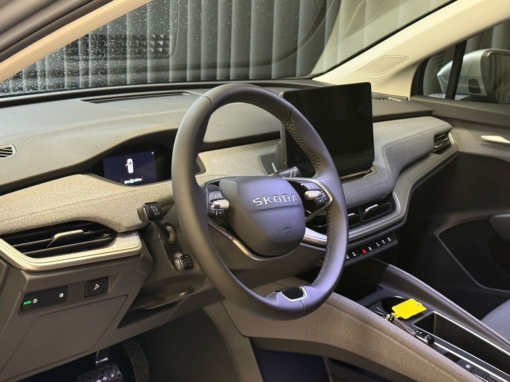 Sølv Skoda Enyaq fra 2026