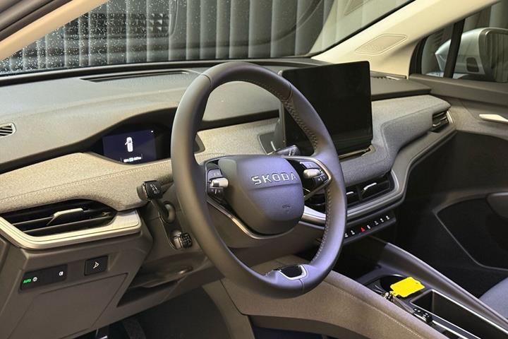Sølv Skoda Enyaq fra 2026