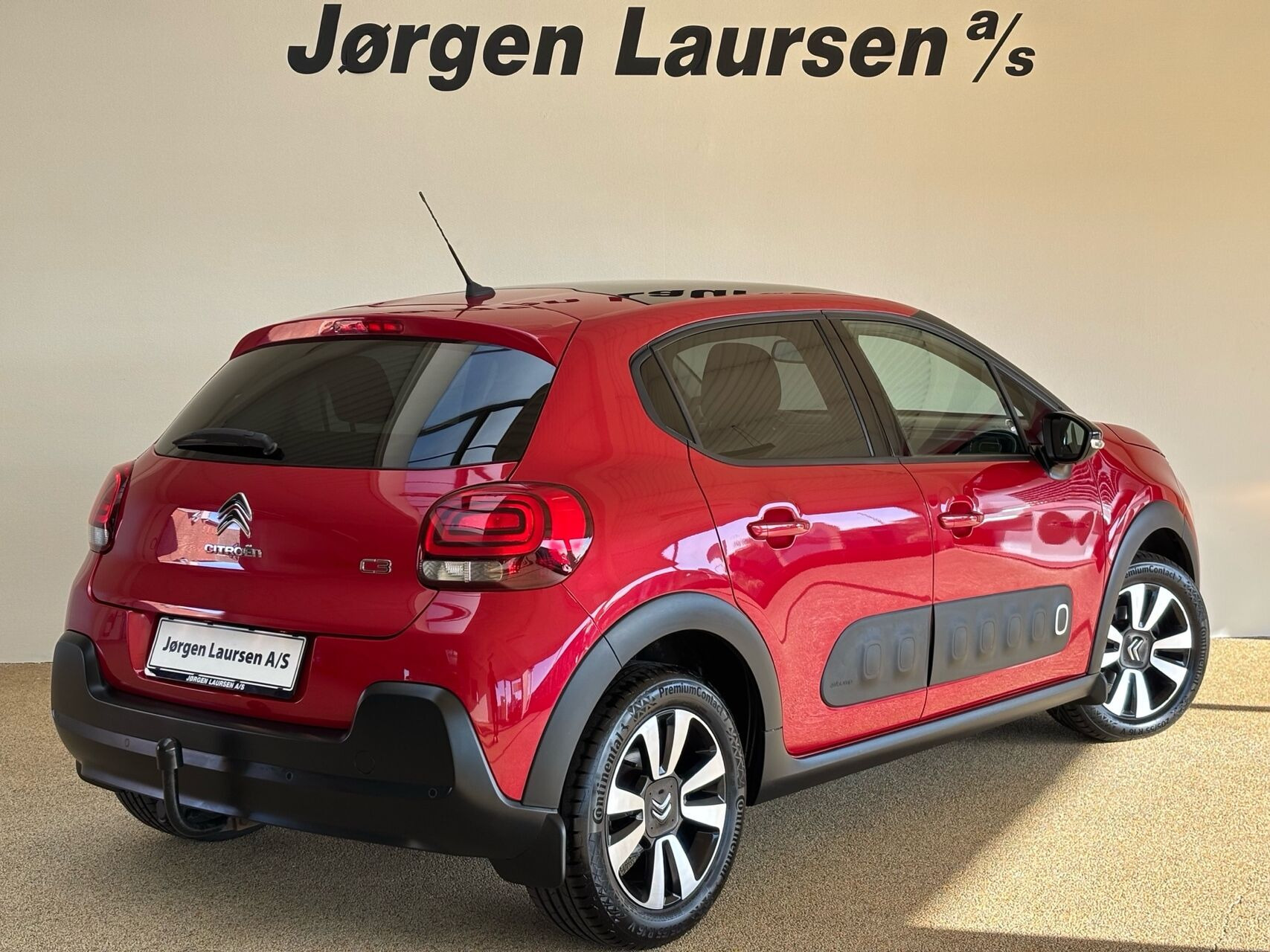 Rød Citroën C3 fra 2019