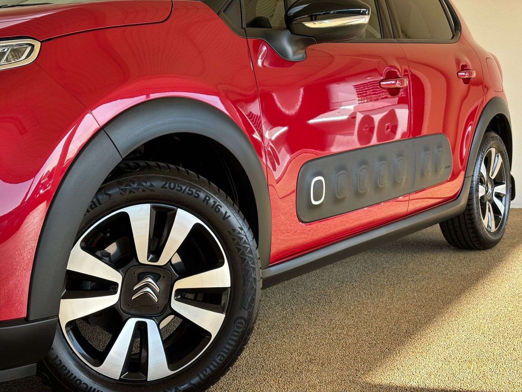 Rød Citroën C3 fra 2019