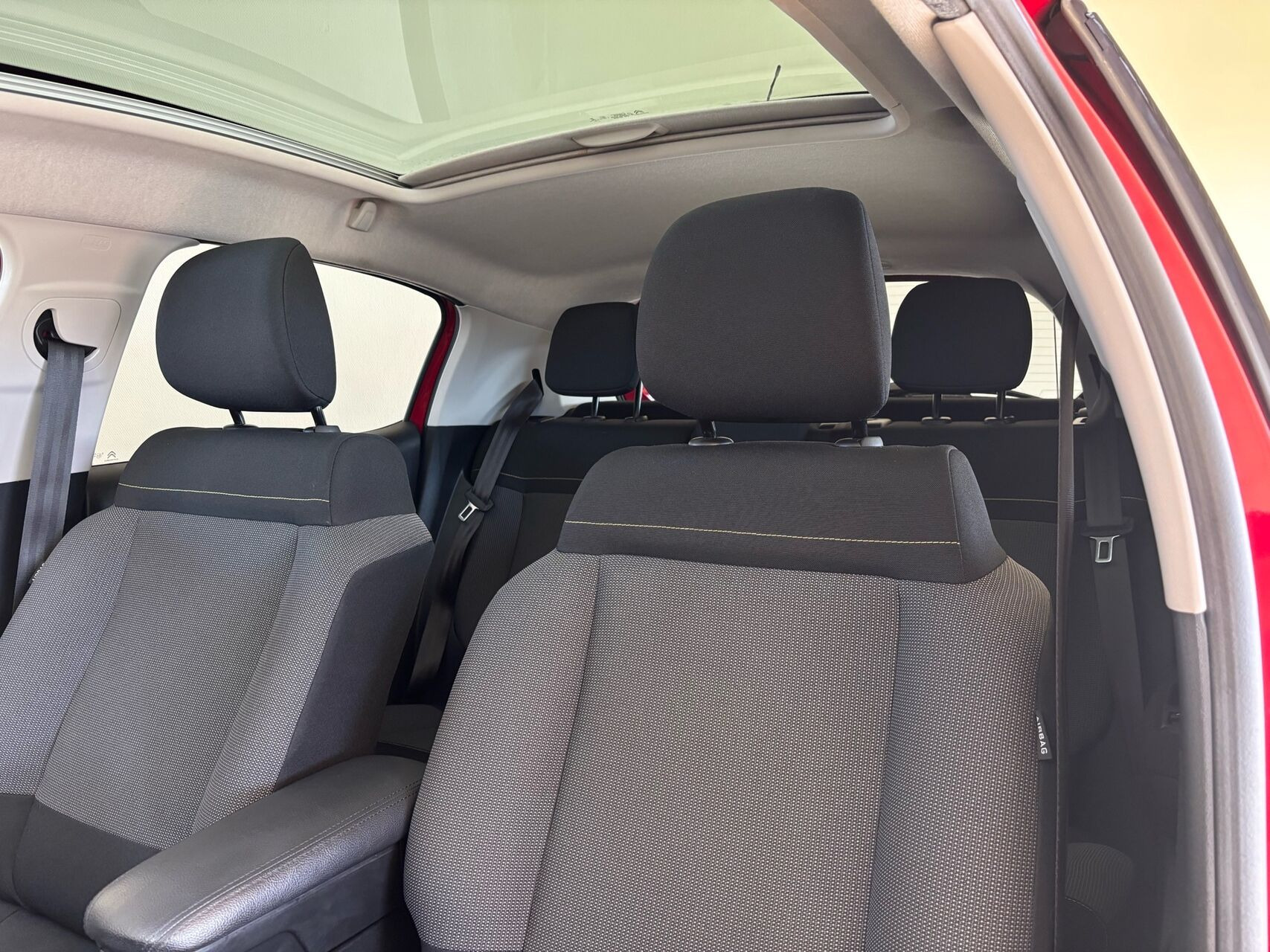 Rød Citroën C3 fra 2019