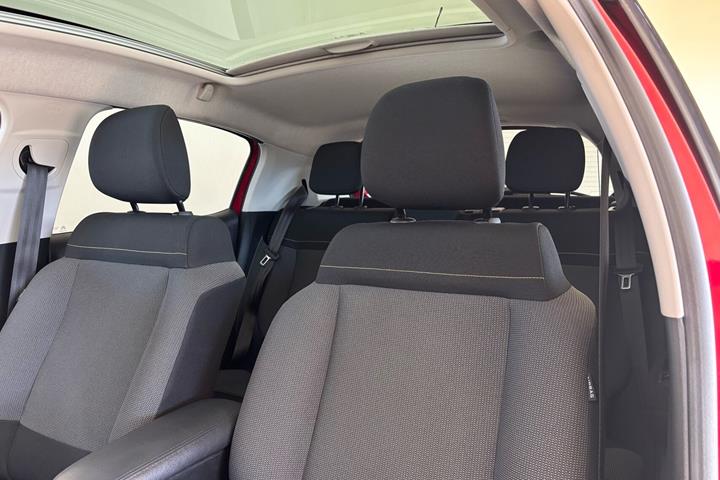 Rød Citroën C3 fra 2019