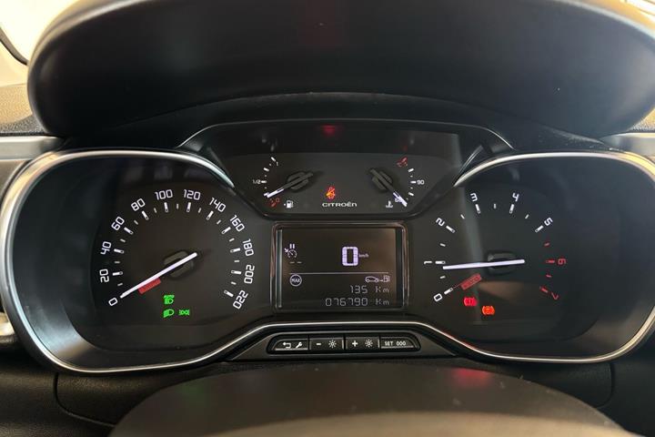 Rød Citroën C3 fra 2019