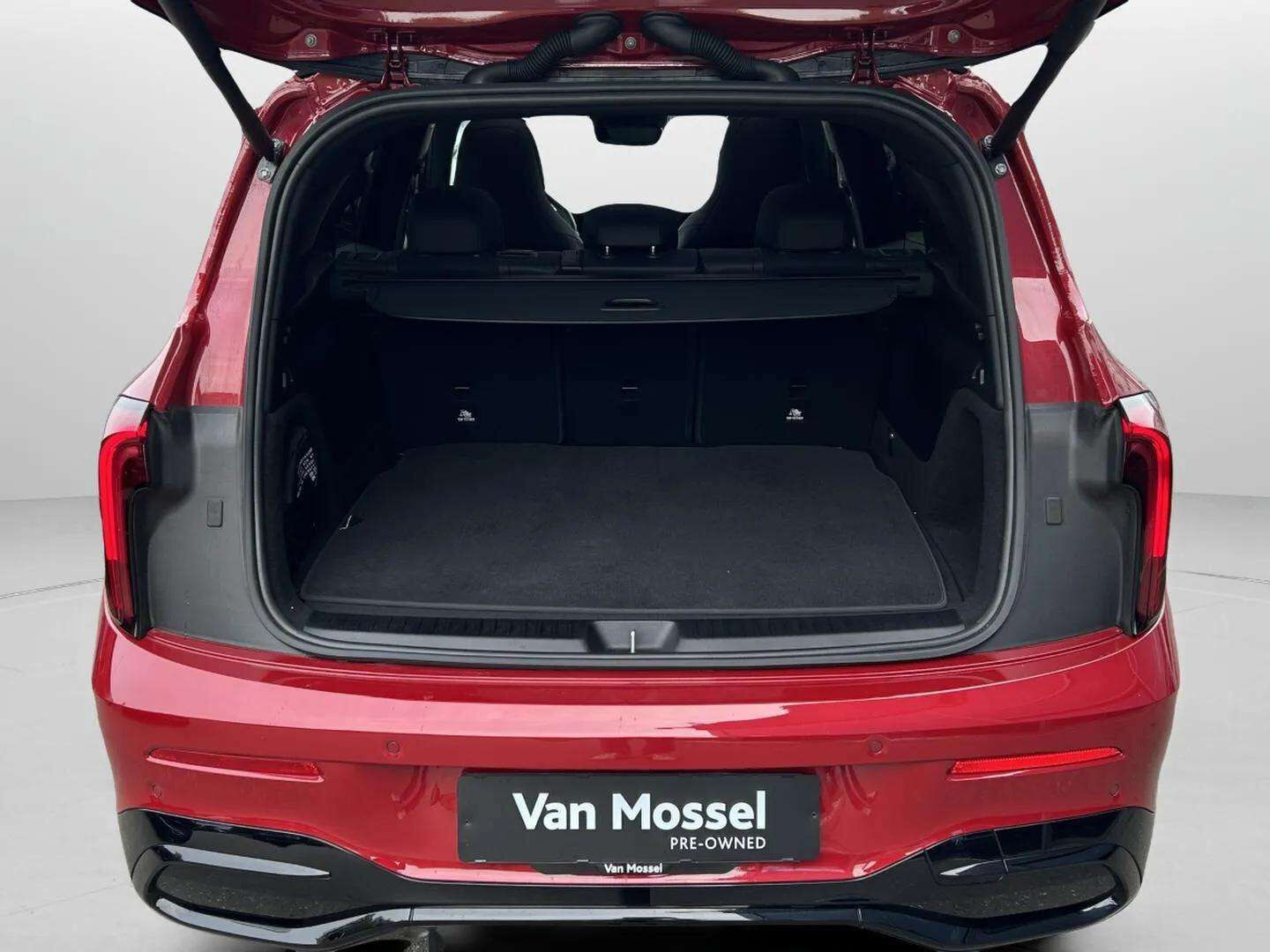 Rød Mercedes GLB250+ fra 2026