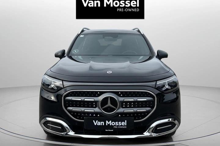 Sort Mercedes GLB250+ fra 2026