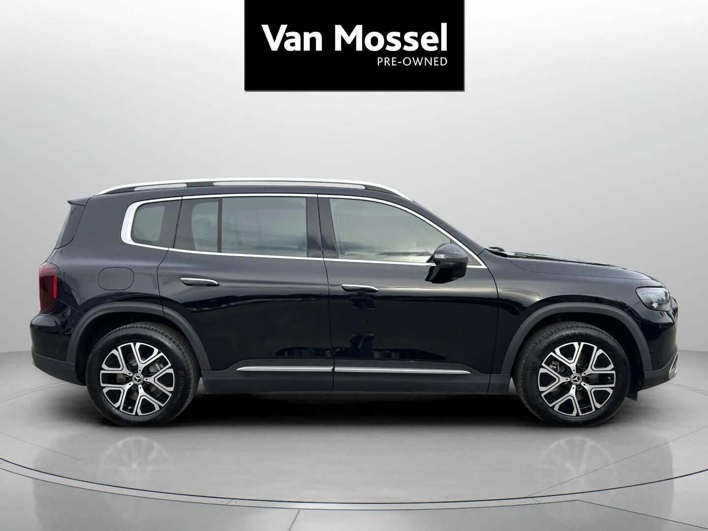 Sort Mercedes GLB250+ fra 2026