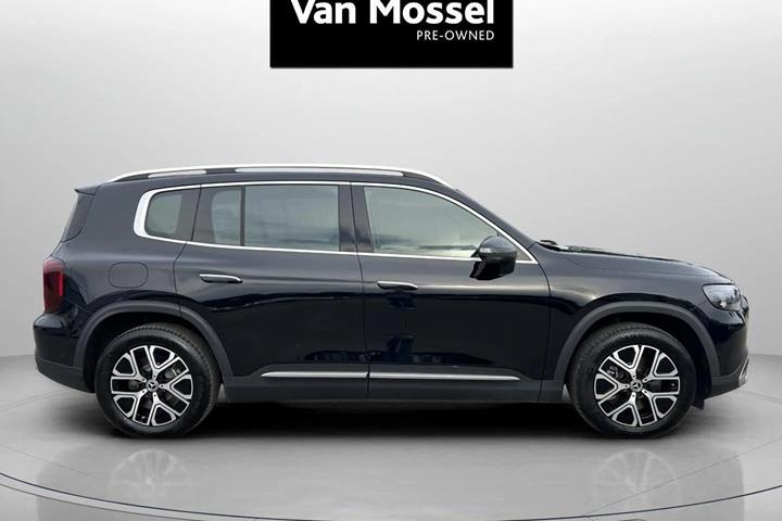 Sort Mercedes GLB250+ fra 2026