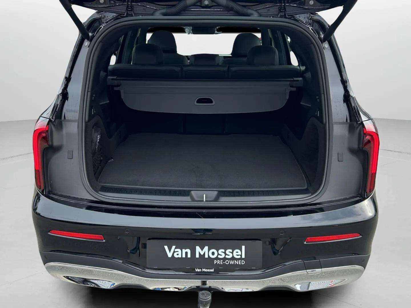 Sort Mercedes GLB250+ fra 2026
