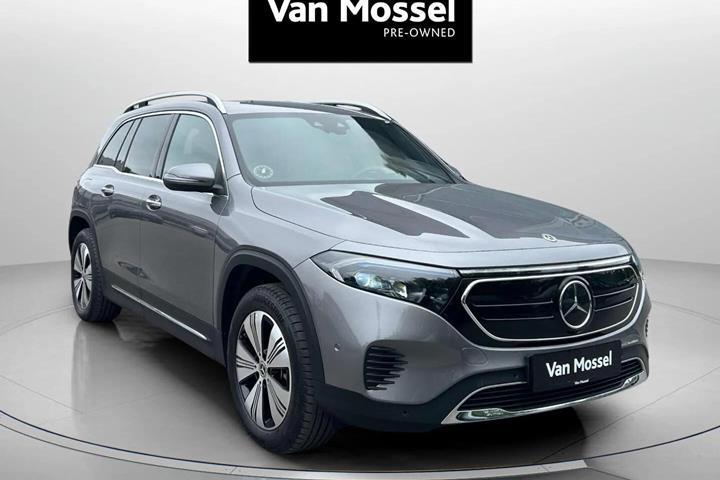 Grå Mercedes EQB250 fra 2023