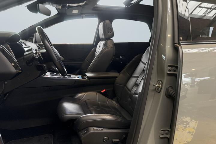 Grå DS DS 7 CrossBack fra 2023