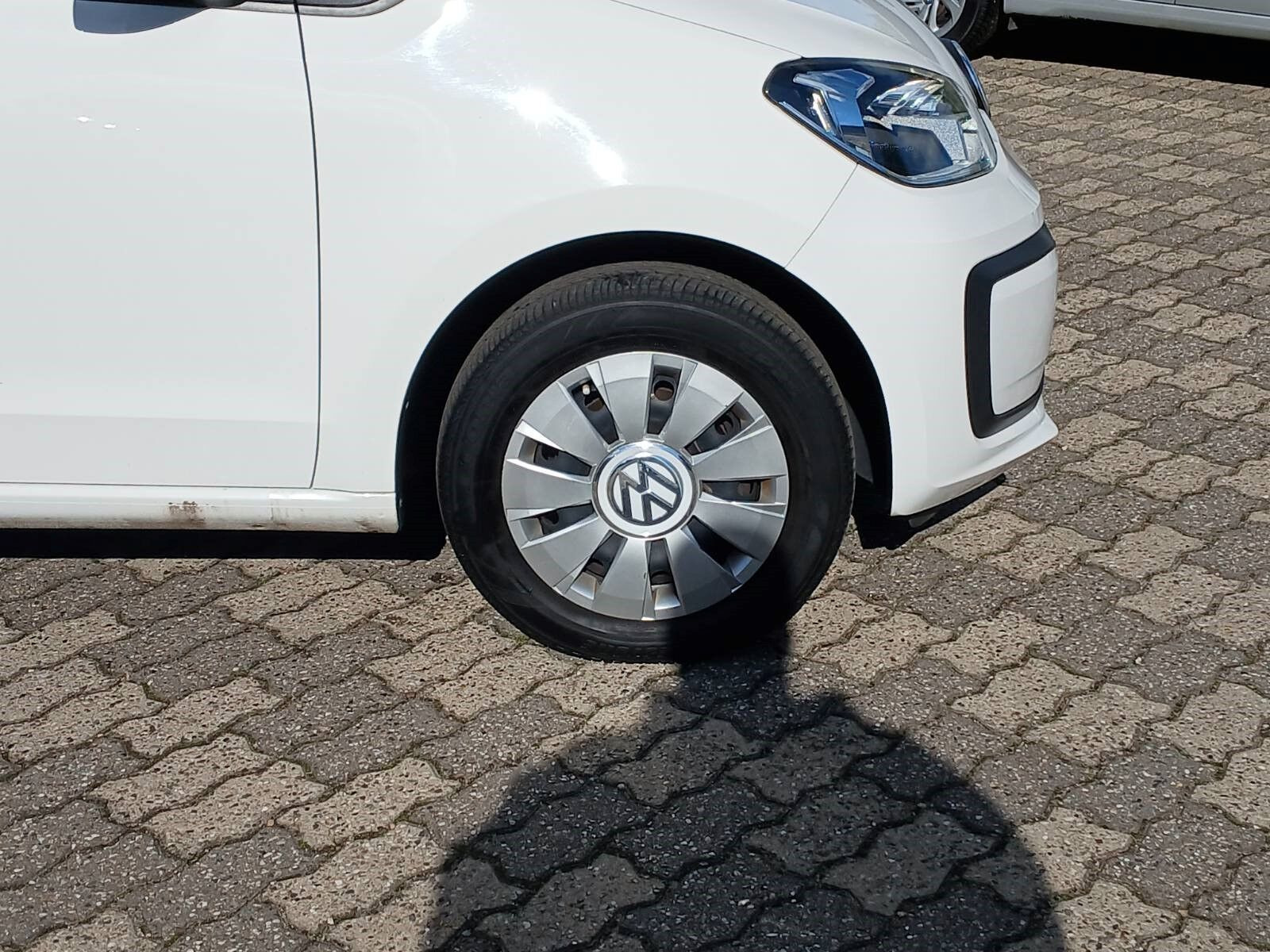 Hvid VW UP! fra 2016