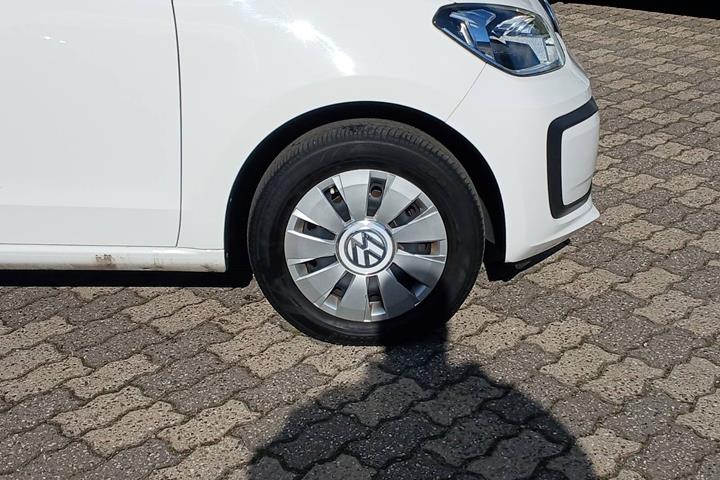 Hvid VW UP! fra 2016