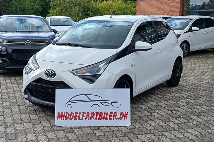 Hvid Toyota Aygo fra 2019