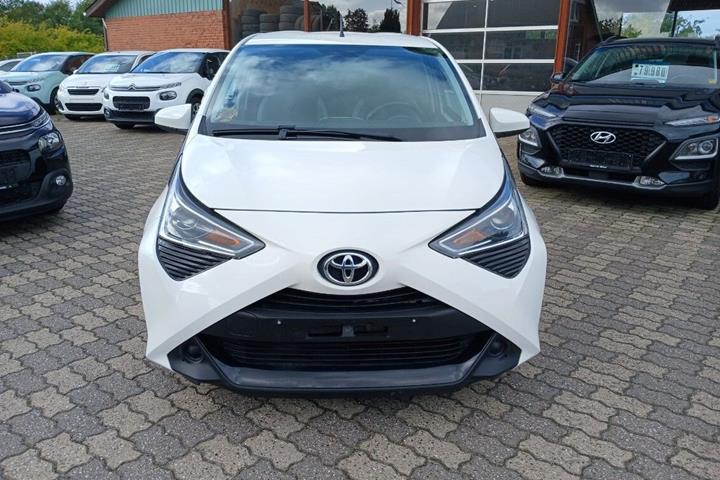 Hvid Toyota Aygo fra 2019