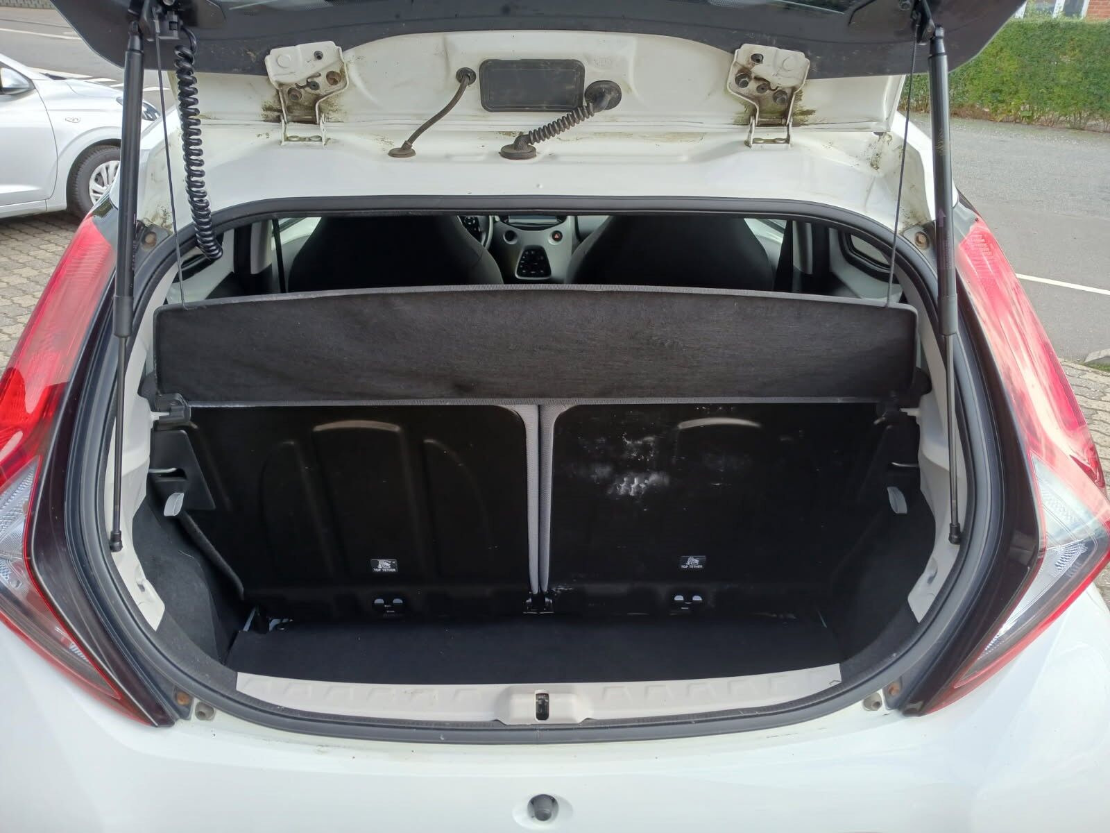 Hvid Toyota Aygo fra 2019