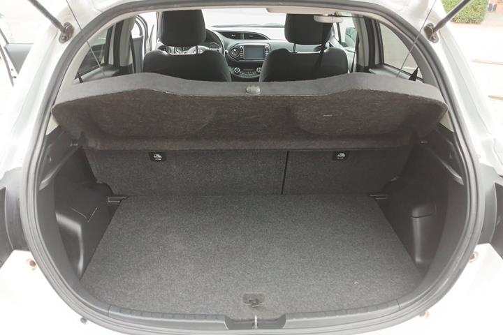 Hvid Toyota Yaris fra 2017