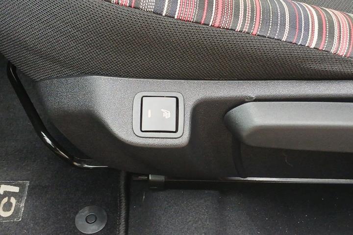 Sølv Citroën C1 fra 2018