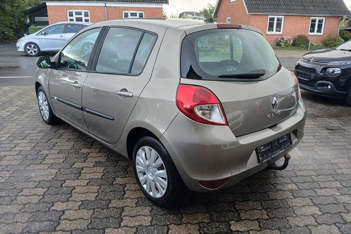 undefined Renault Clio fra 2011