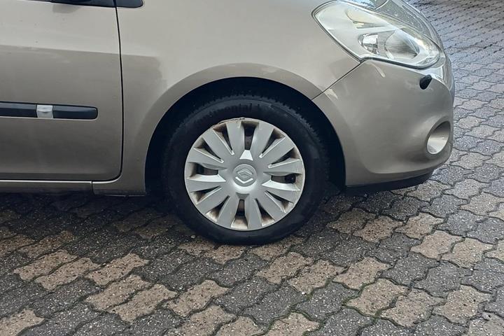 undefined Renault Clio fra 2011