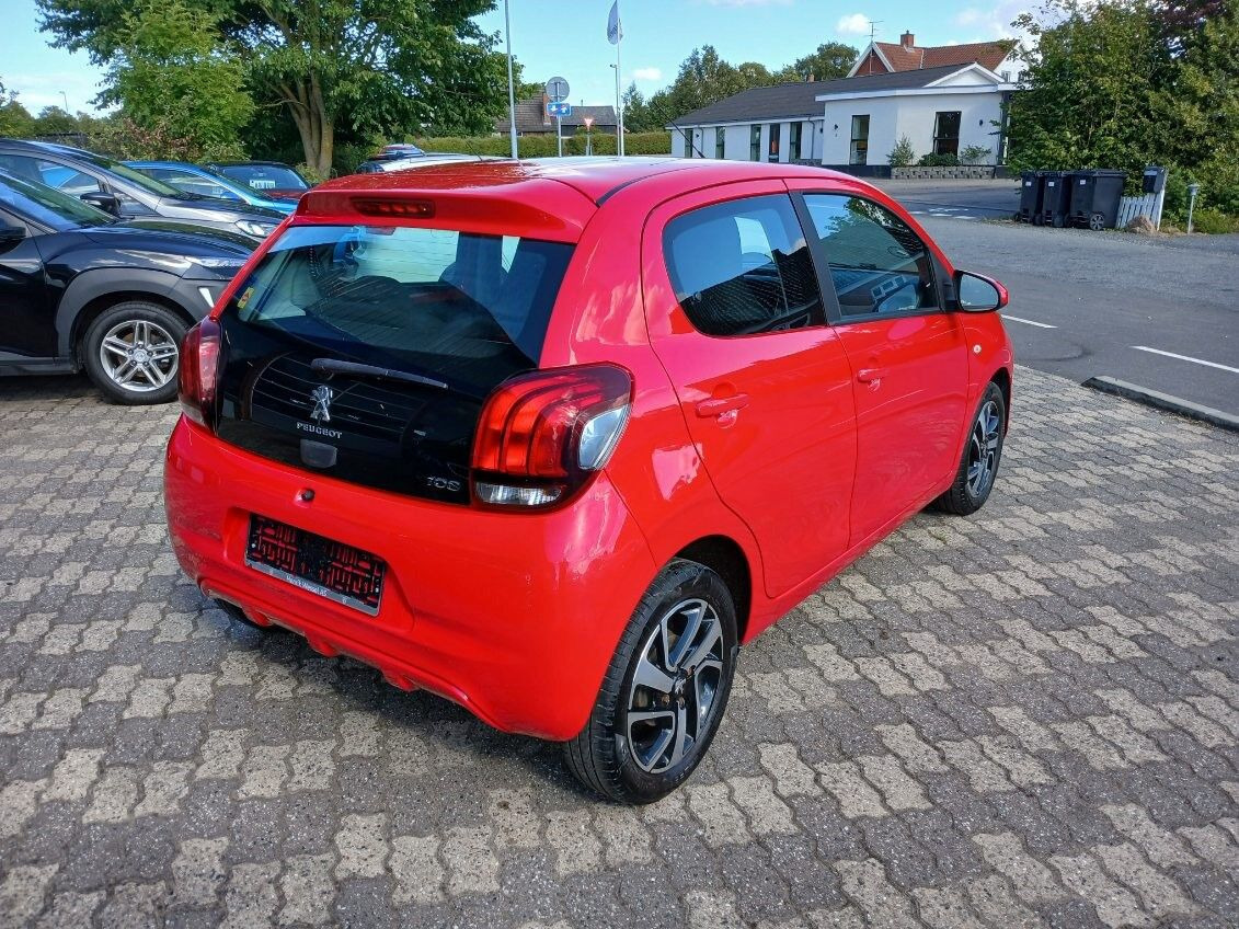 Rød Peugeot 108 fra 2018