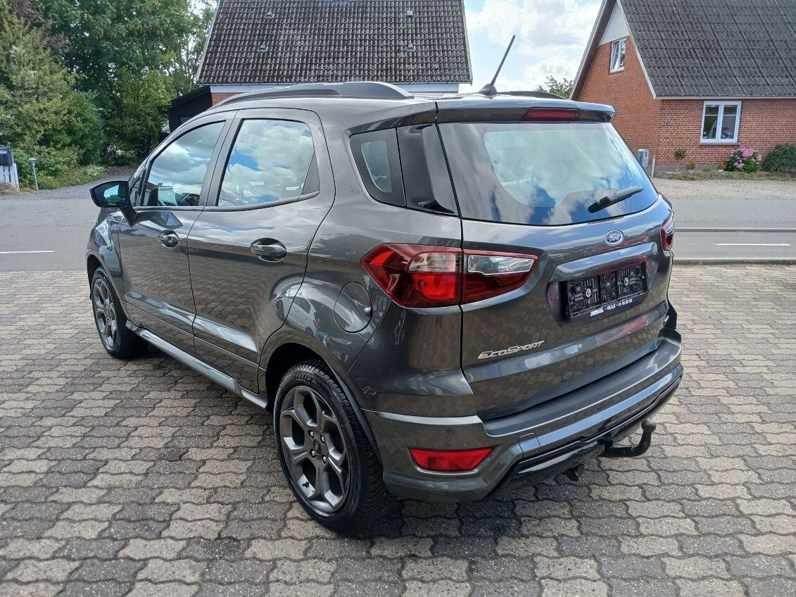 Sort Ford EcoSport fra 2018