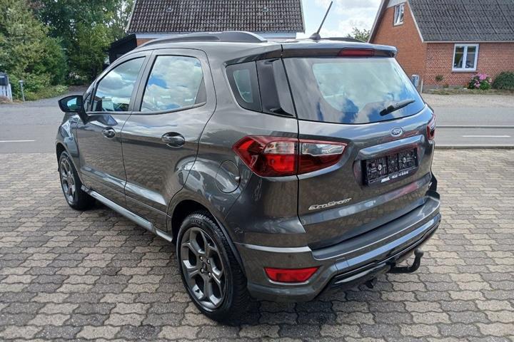 Sort Ford EcoSport fra 2018