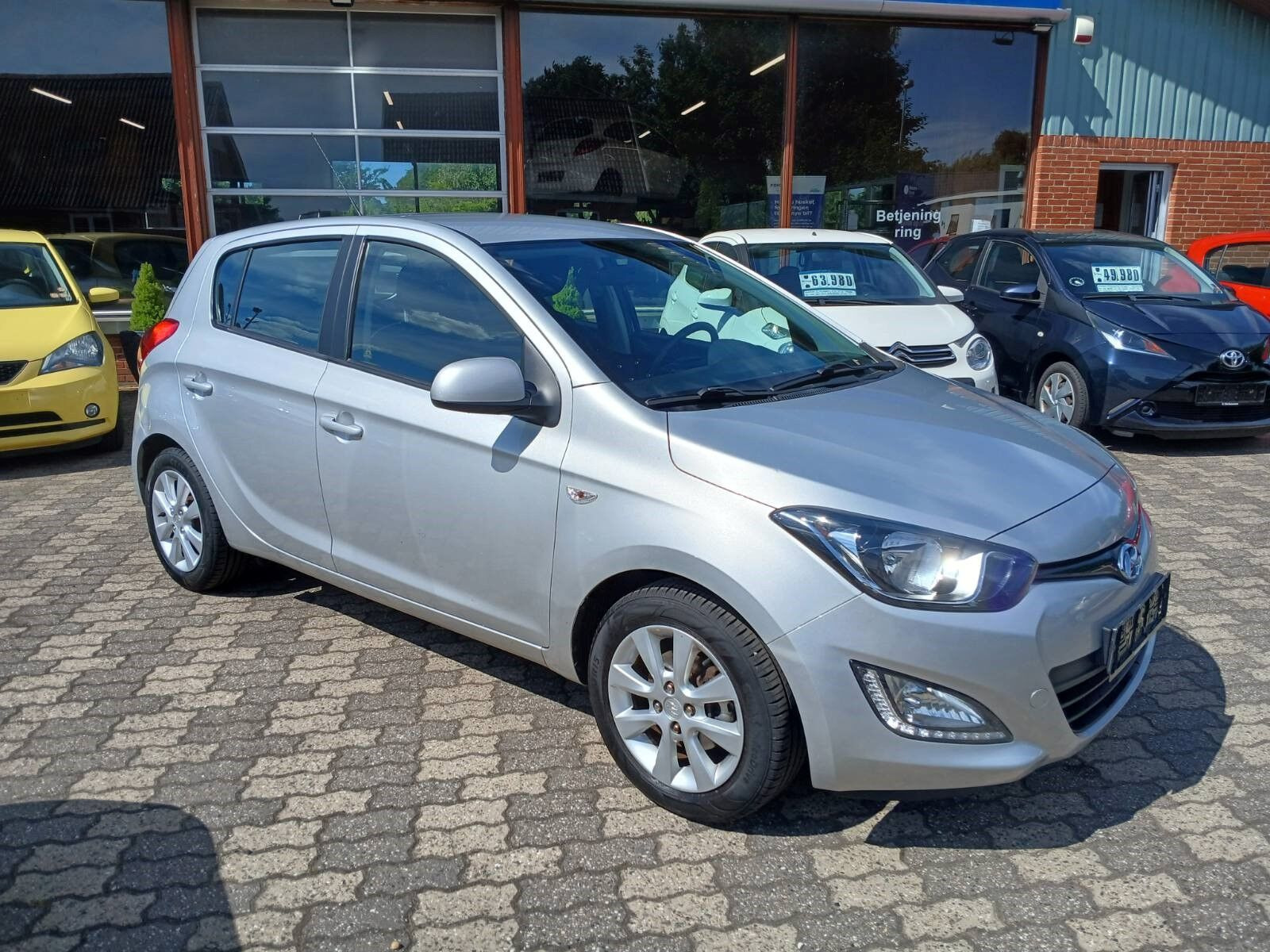 Sølv Hyundai i20 fra 2013