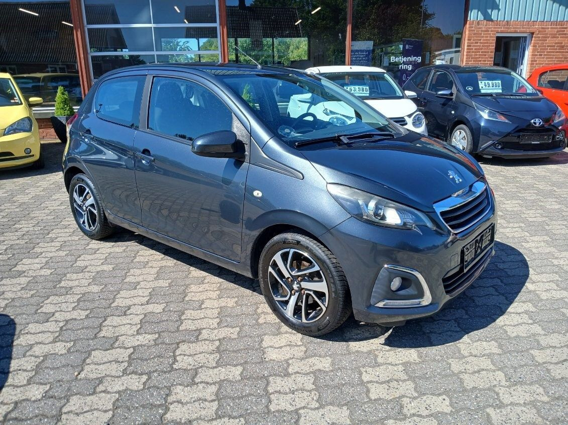 Grå Peugeot 108 fra 2016