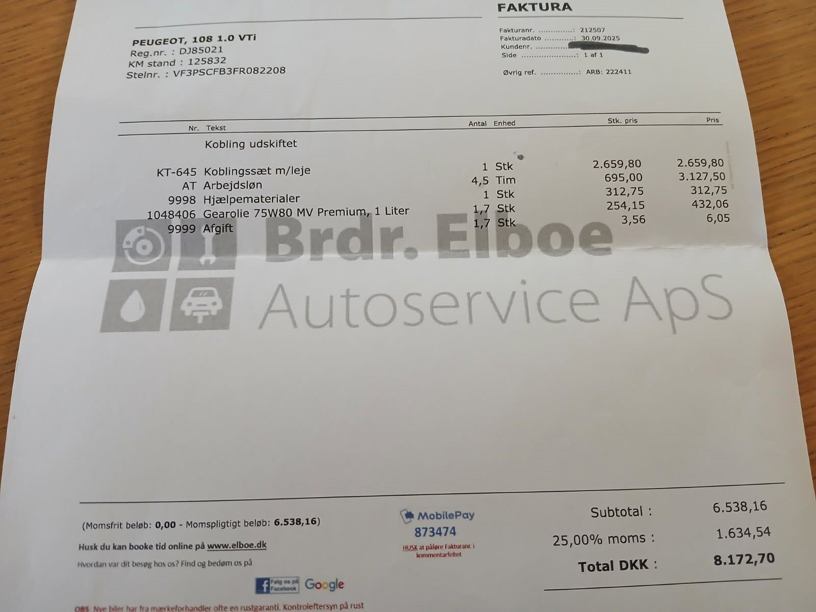 Grå Peugeot 108 fra 2016