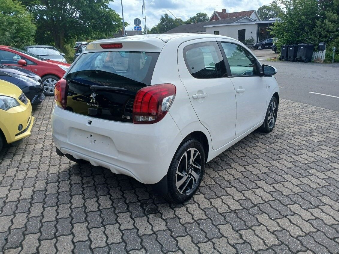 Hvid Peugeot 108 fra 2015