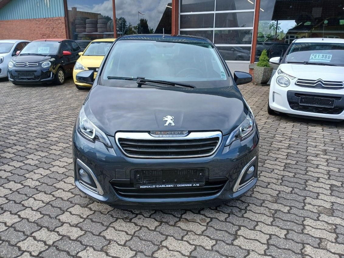 Grå Peugeot 108 fra 2019