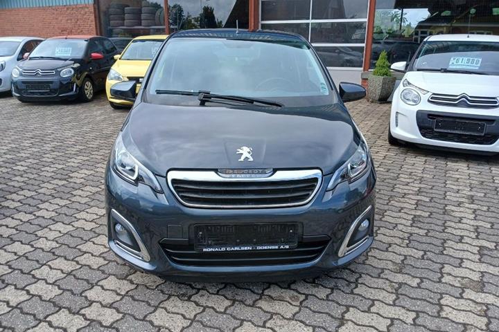 Grå Peugeot 108 fra 2019