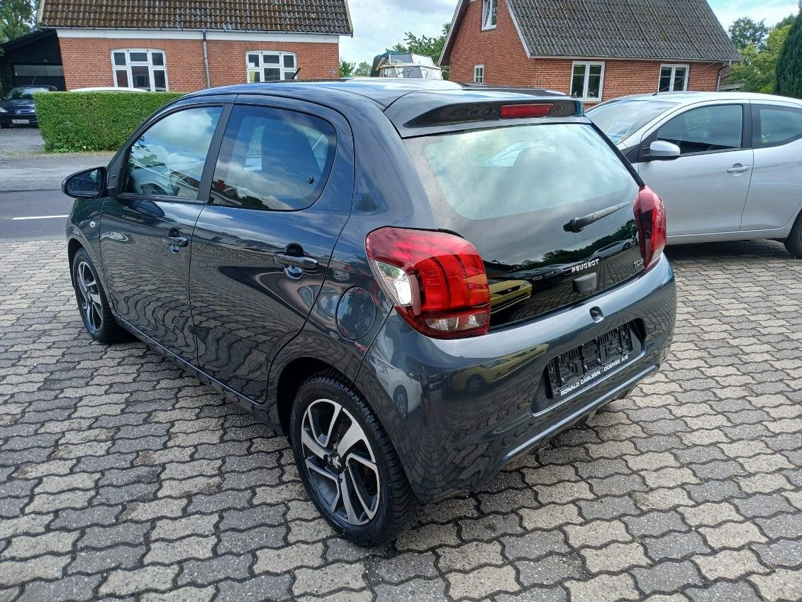 Grå Peugeot 108 fra 2019