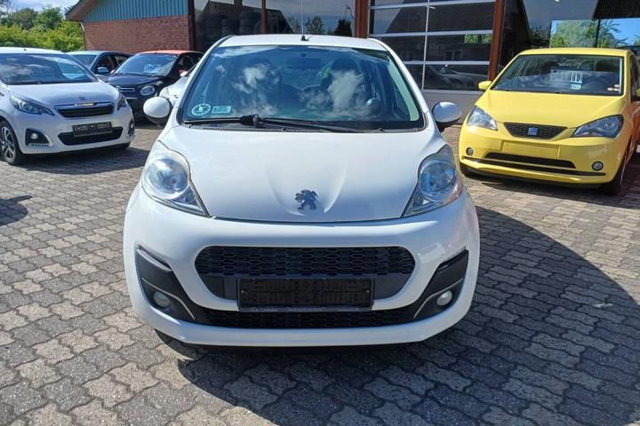 Hvid Peugeot 107 fra 2014