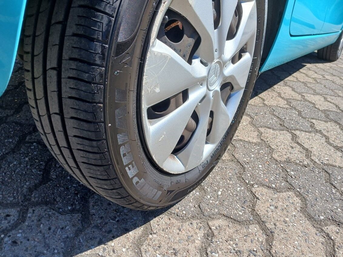 Turquoise Citroën C1 fra 2015