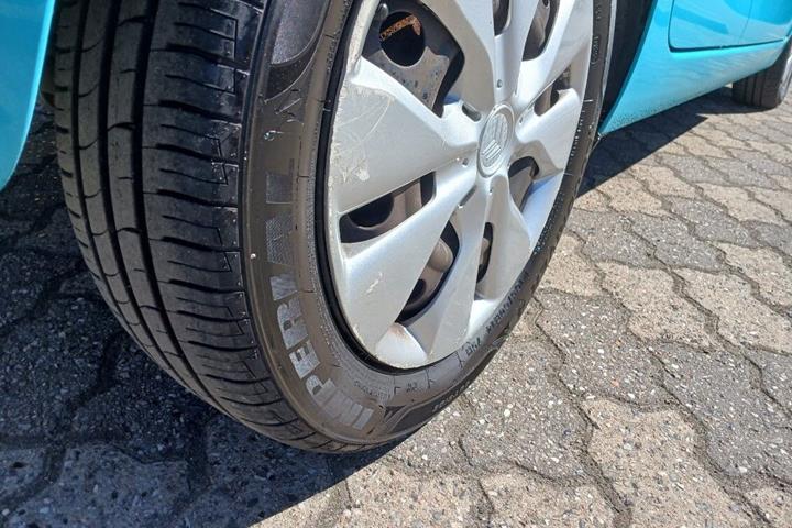 Turquoise Citroën C1 fra 2015