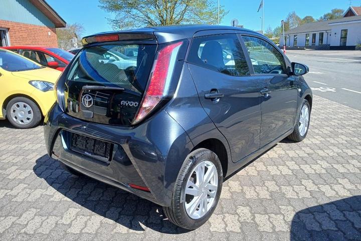 Sort Toyota Aygo fra 2014