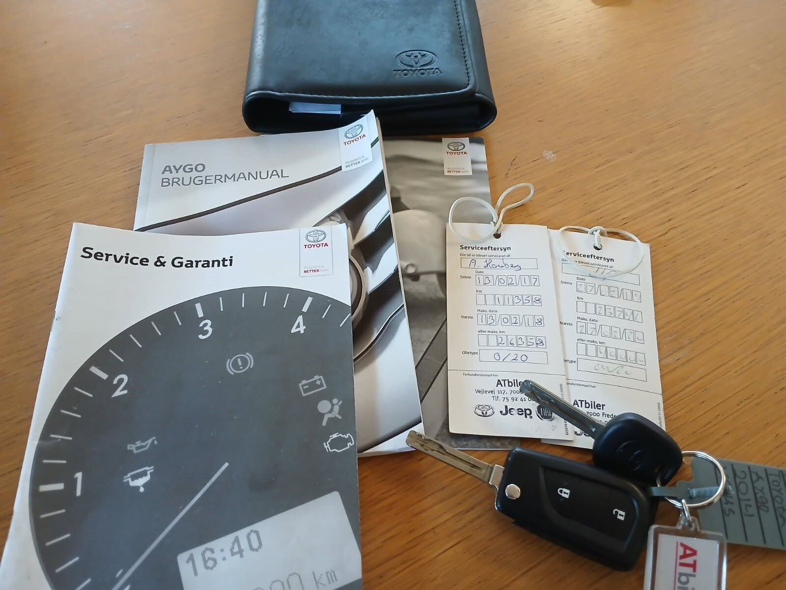 Sort Toyota Aygo fra 2014