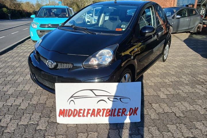 Sort Toyota Aygo fra 2009
