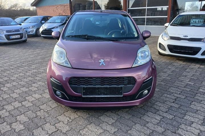 Lilla Peugeot 107 fra 2013