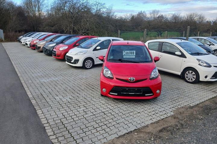 Lilla Peugeot 107 fra 2013